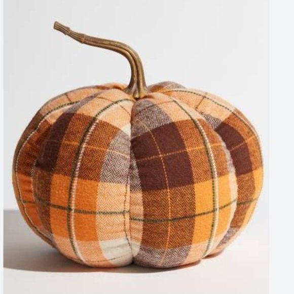 Legacy & Main - Decorative Plaid Plush Pumpkin